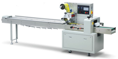 Película horizontal rotatoria automática de la empaquetadora del flujo que tira hacia abajo